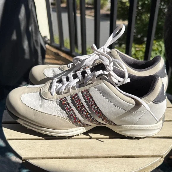 Adidas Ladies Golf Shoes 9.5 - Picture 3 of 9